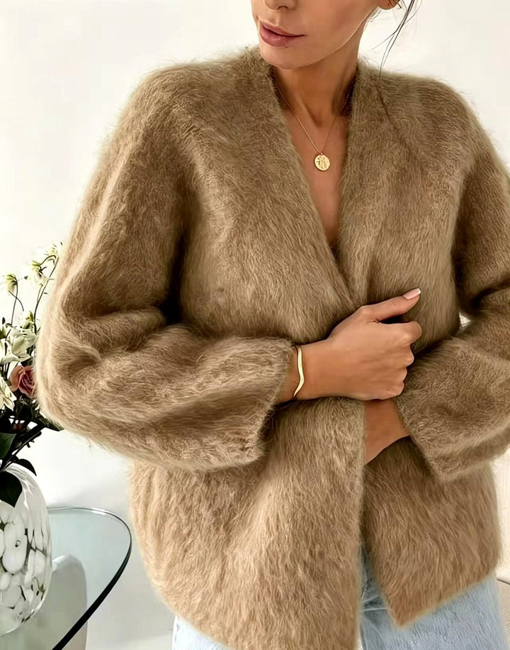 Dames Coltrui Oversized in Pluizige Stof voor Kerst in Khaki