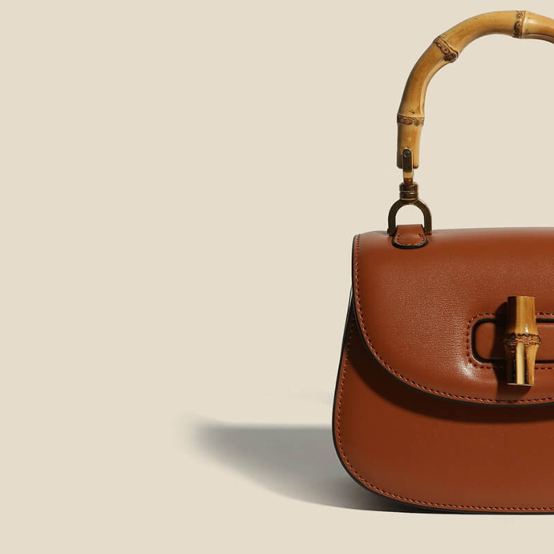 Dames handtas met bamboe accenten (6)