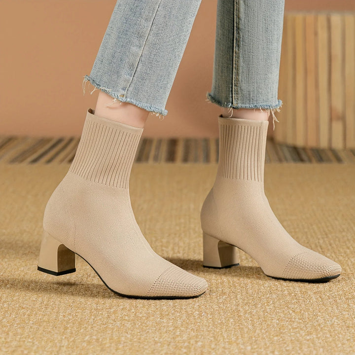 Dames laarzen gebreide tricot met blokhak in Beige