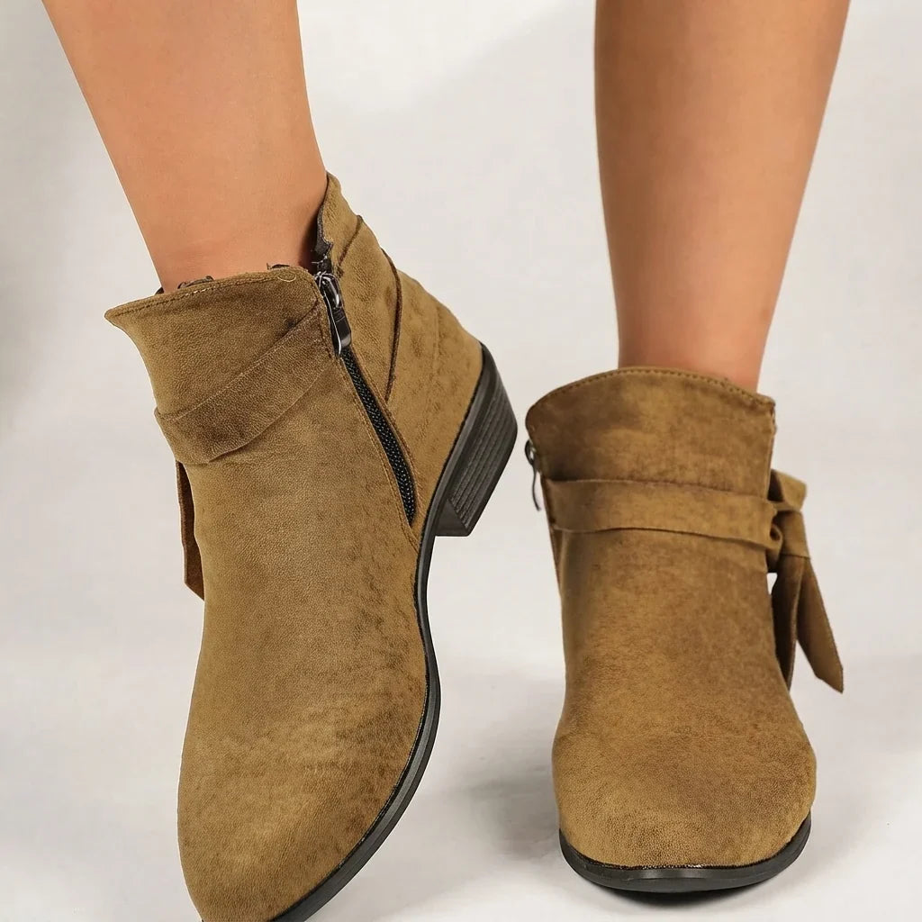 Dames laarzen met blokhak voor kerstoutfit in Bruin