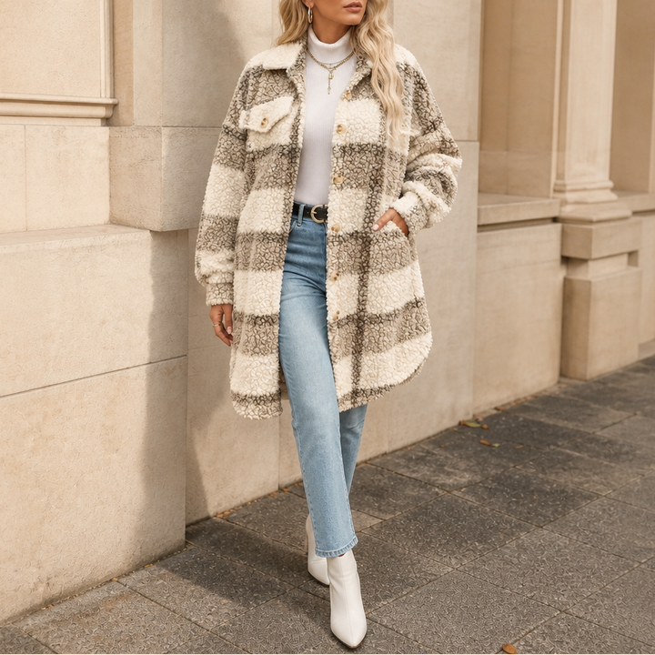Dames winterjas in karopatroon met sherpa-fleece in Lichtbruin