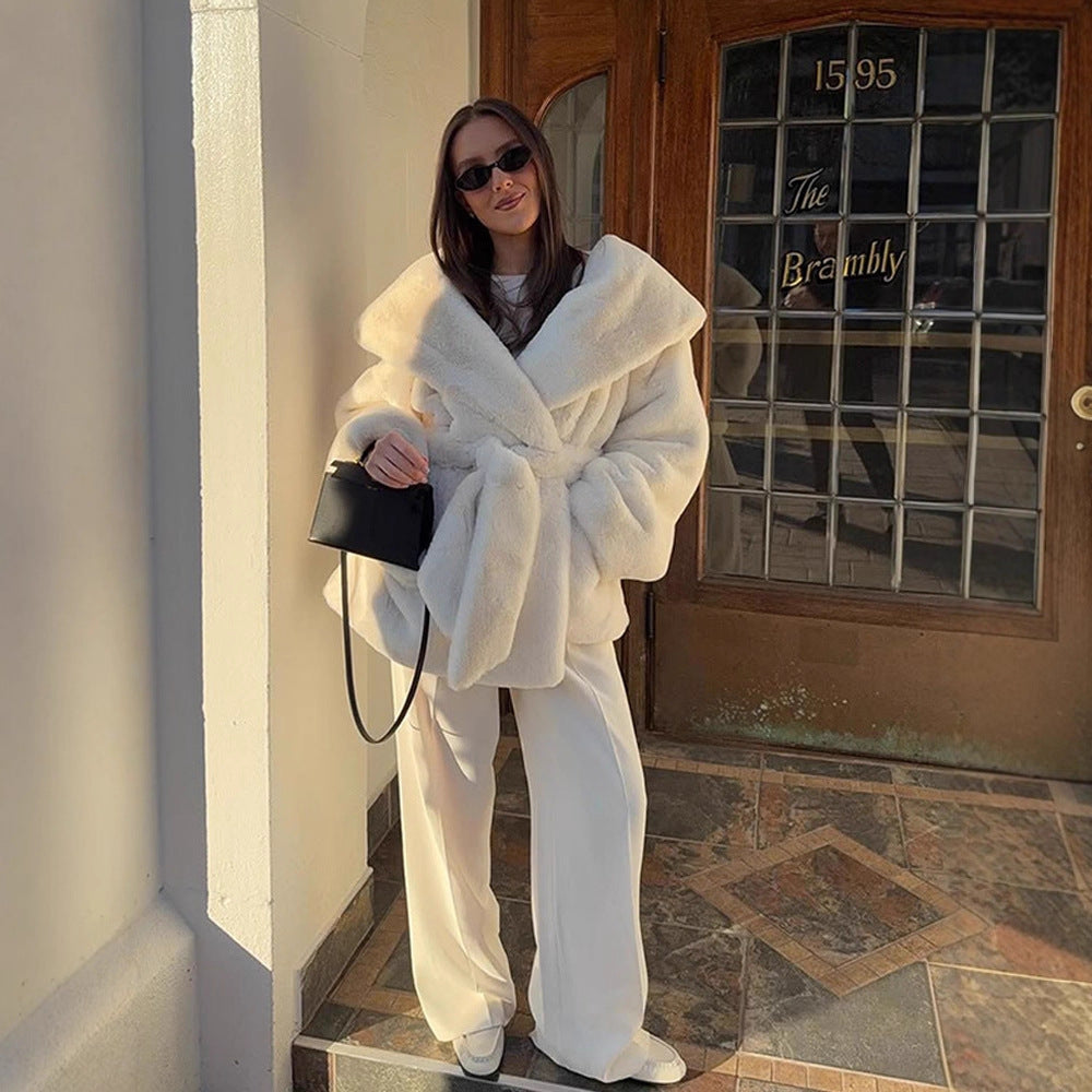 Dames winterjas in teddy-stijl met oversized sjaalkraag (2)