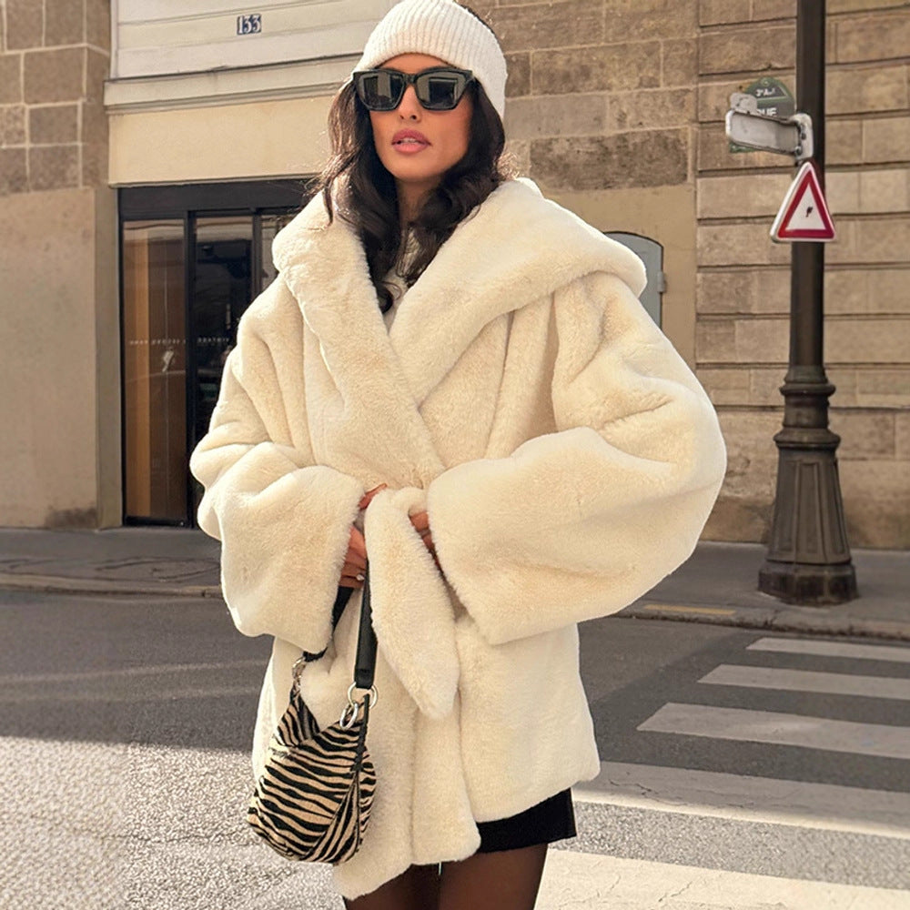 Dames winterjas in teddy-stijl met oversized sjaalkraag (4)