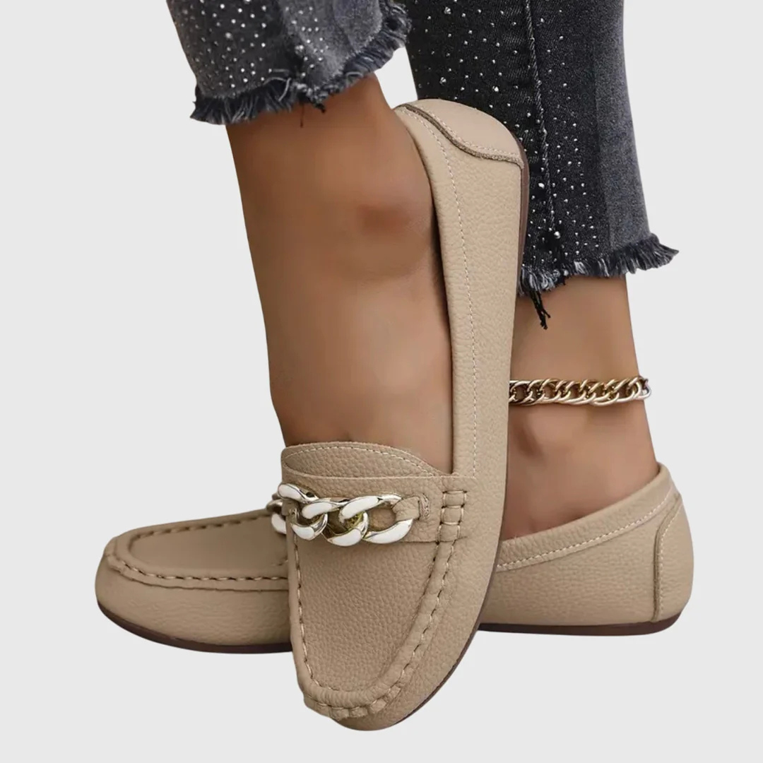 Elegant Dames Loafer voor de zomer in Beige