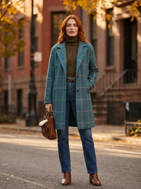 Fleur | Klassieke knielange dames winterjas met geruit patroon