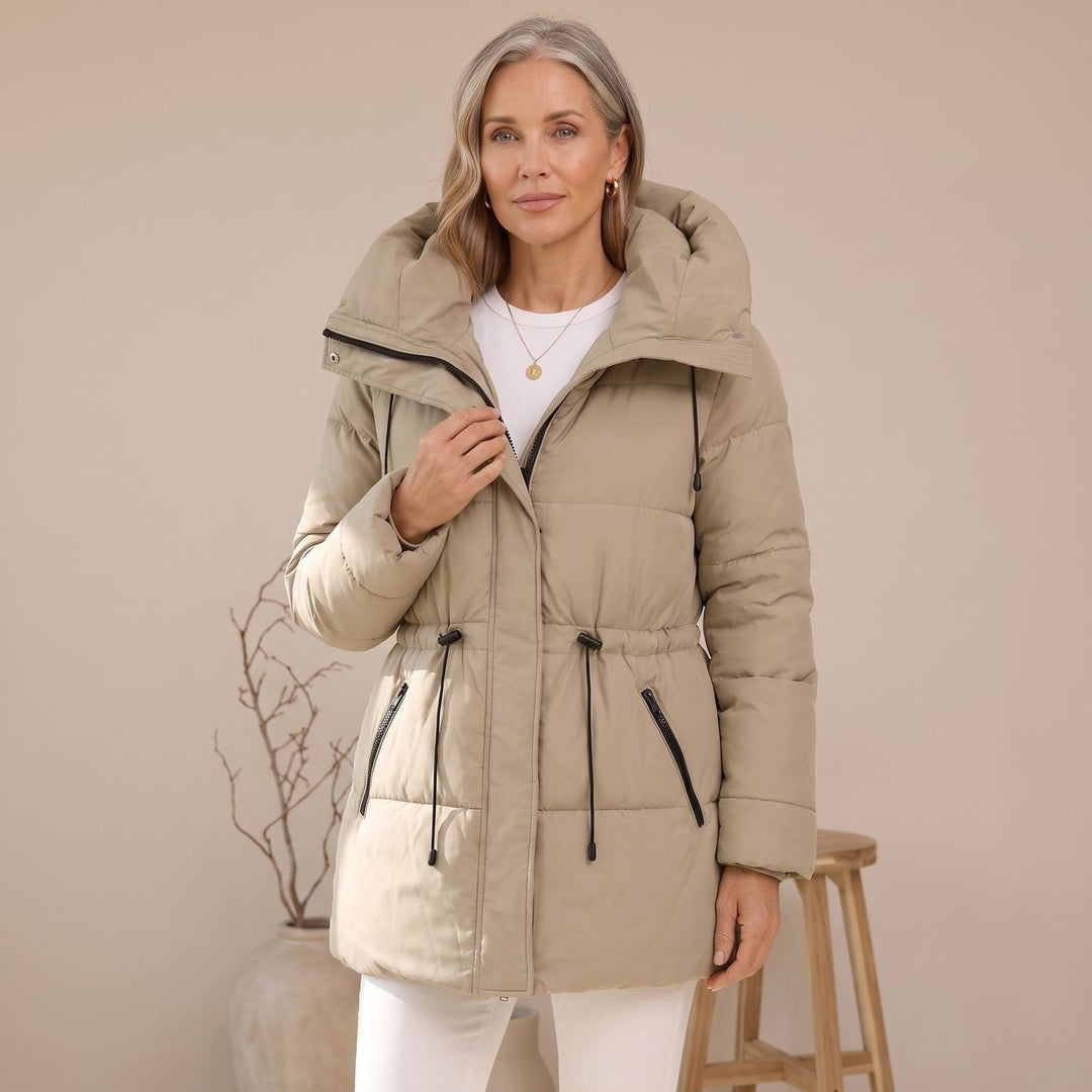 Winterjas dames met capuchon voor koude dagen in Beige