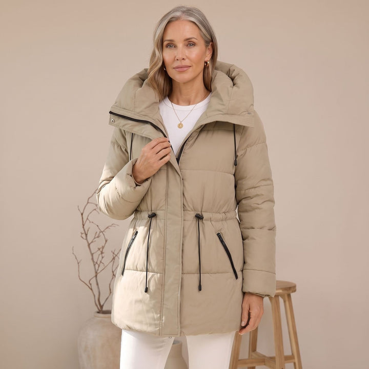 Winterjas dames met capuchon voor koude dagen in Beige