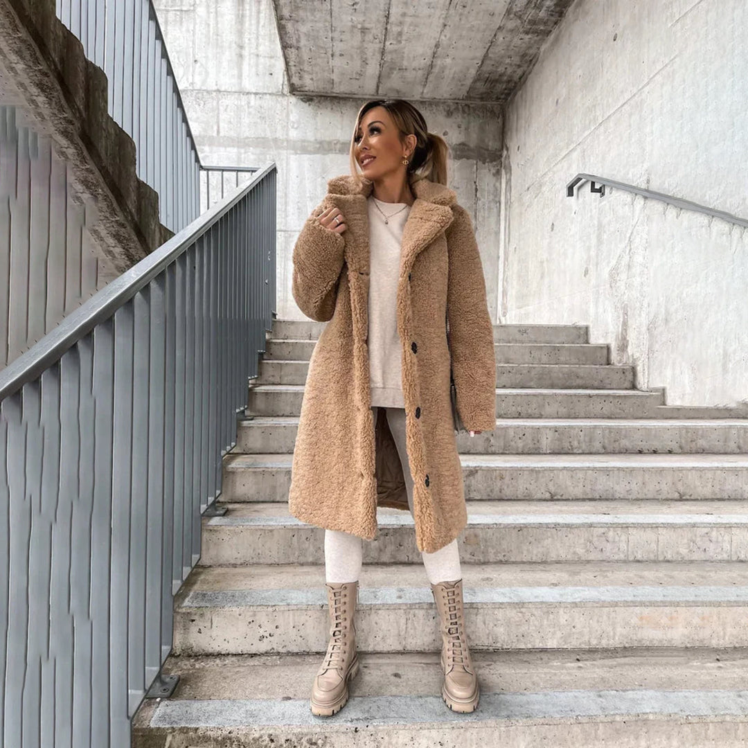 Winterjas dames midilang in teddystof in Khaki